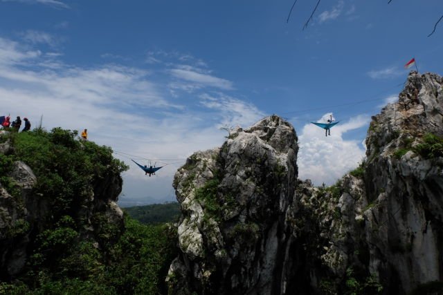 Hammocking diatas ketinggian 70 meter