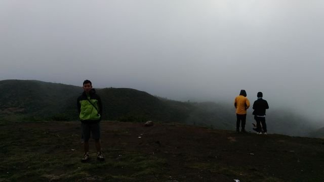 Puncak Gunung Prau November 2015