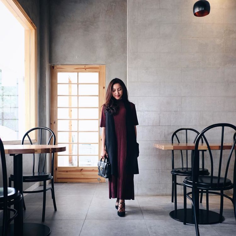 Maroon~