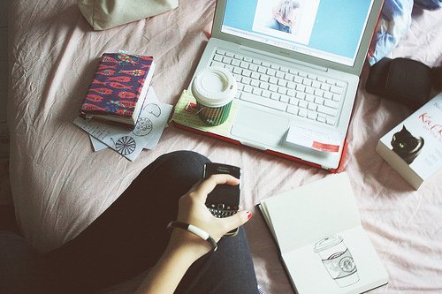 betapa mudahnya jika kenangan bisa di-delete dari kehidupan