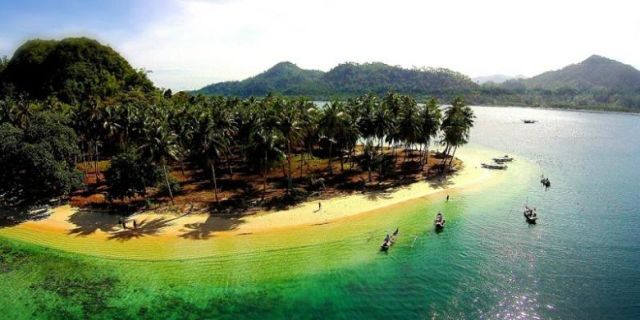 sumber foto pulau pasumpahan