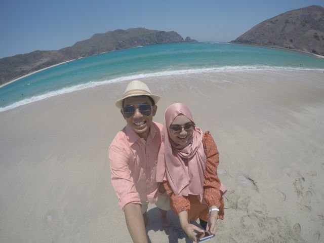 cuaca cerah pantai lombok