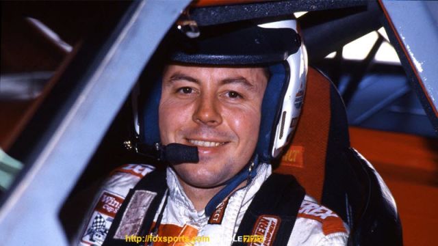 Alan Dennis Kulwicki Meninggal Akibat Kecelakaan Pesawat - 1 April 1993