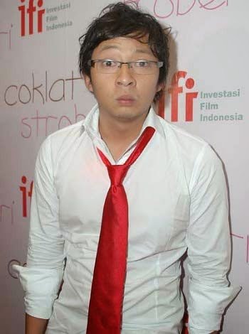Sebelum Wajah Mereka Rajin Nongol Di Layar Kaca Deretan Bintang Ini Bikin Kita Takluk Lewat Siaran Radio Sebelum Wajah Mereka Rajin Nongol Di Layar Kaca Deretan Bintang Ini Bikin Kita Takluk Lewat Siaran Radio