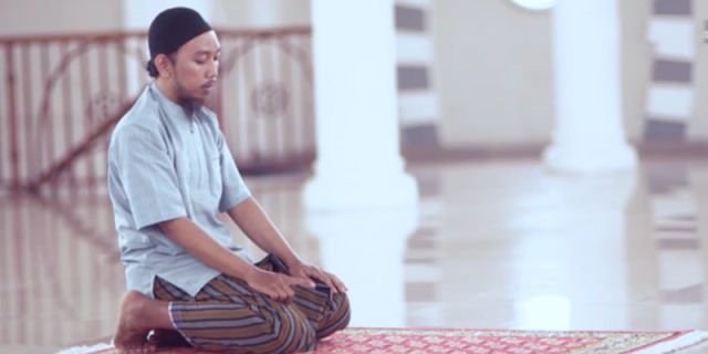 Duduk Dalam Shalat