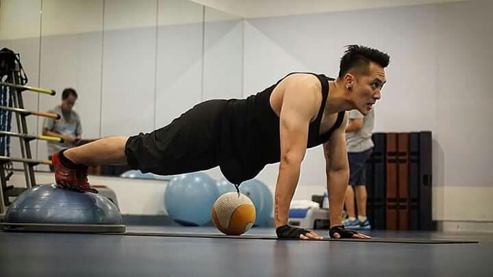 jangan setiap hari juga ya, yang penting rutin ;)