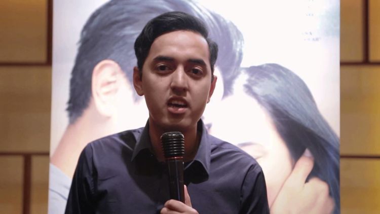 Ini anak kalau nyerocos kadang bisa bikin chaos