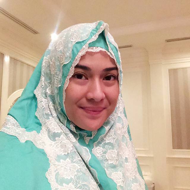 jeli memilih bahan mukena