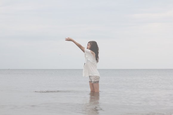 ke laut aja~