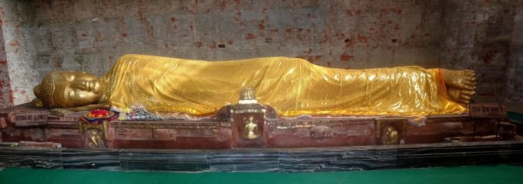 Salah satu patung Buddha di Kusinara