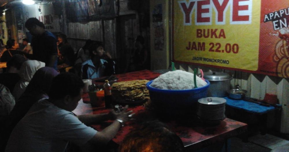 Belum Sah Jadi Arek Suroboyo Hits Kalau Belum Cobain 9 