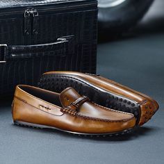 sepatu "loafers"
