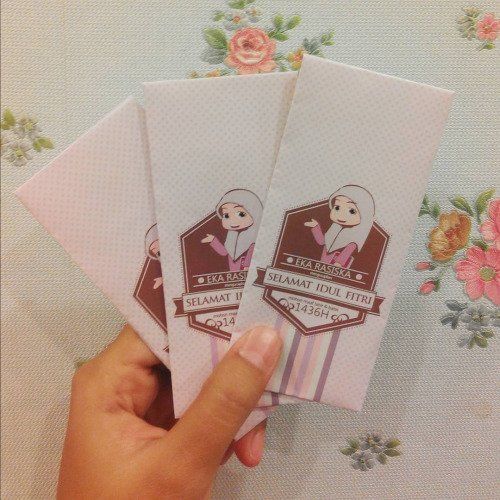 Ngamplopin ponakan saat lebaran.