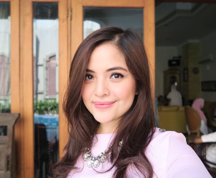 Menuntut ilmu tak berhenti begitu saja.