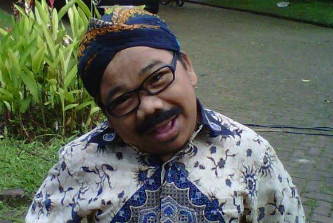 nggak cuma sitkom, tapi sinetron dan ftv juga