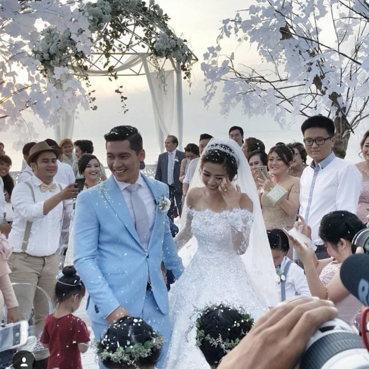 Samuel Zylgwyn & Franda Ucap Janji Nikah di Pulau Bali samuel zylgwyn franda ucap janji nikah di pulau bali para pecinta ftv harus rela patah hati