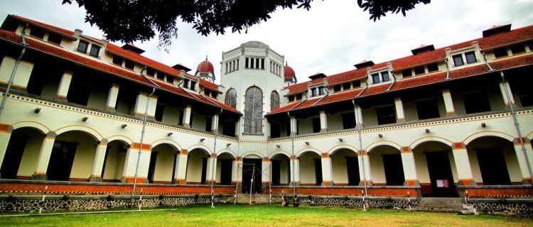 Wisata horor lawang sewu