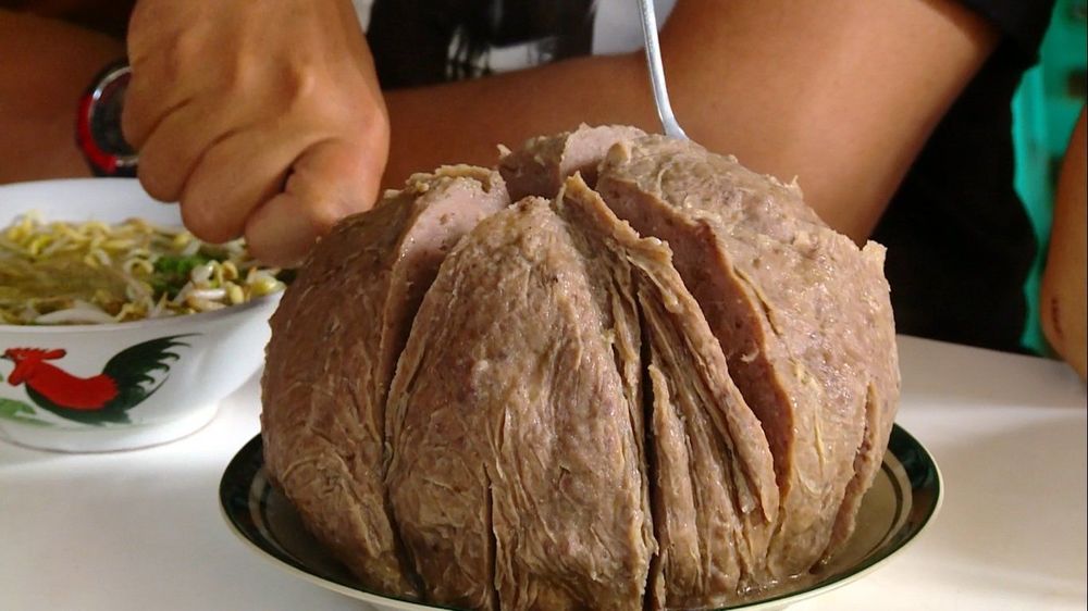 6 Restoran di Bandung yang Asyik Buat Makan Keroyokan