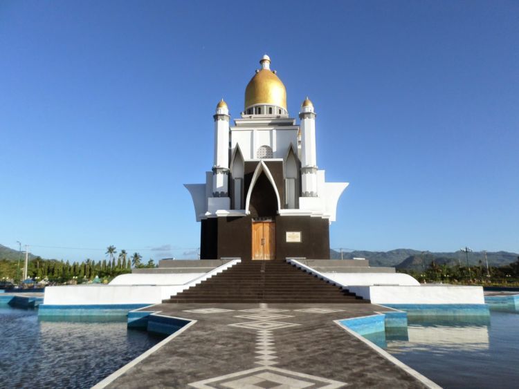 Pulau seribu masjid!