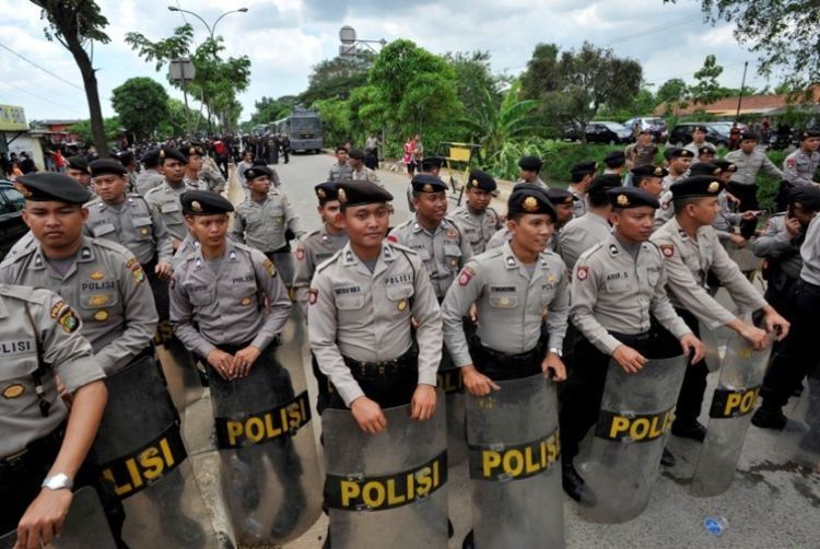 Polisi