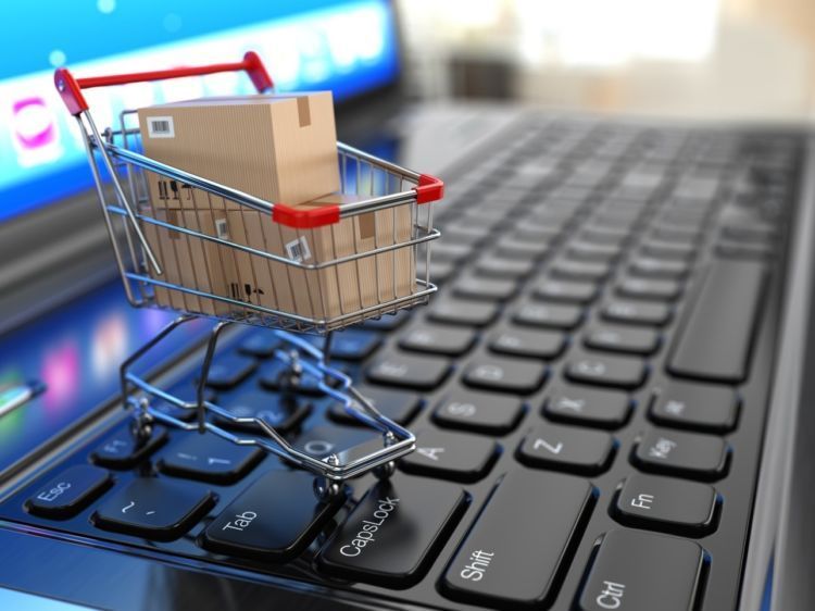 Mumpung perkembangan e-commerce di Indonesia tengah pesat-pesatnya.