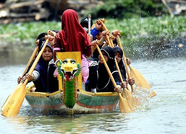 Situ Besar Lio, bukan pantai tapi kamu tetep bisa santai