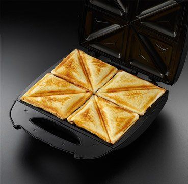 Kalau lagi diskon, beliin sandwich maker aja.