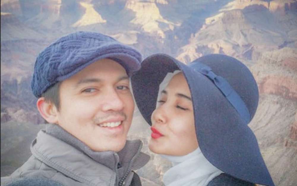 Cobaan Tak Membuat 5 Pasangan Ini Menyerah. Kamu yang Belum Apa-apa