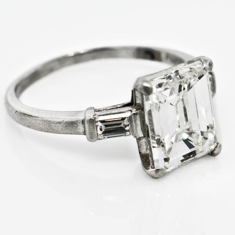 emerald-cut diamond