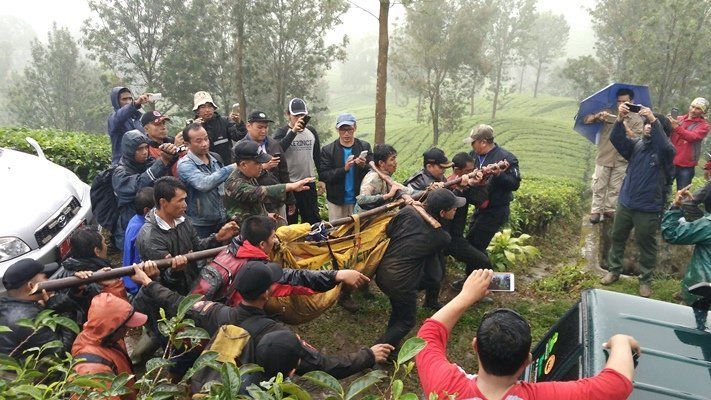 Proses evakuasi.
