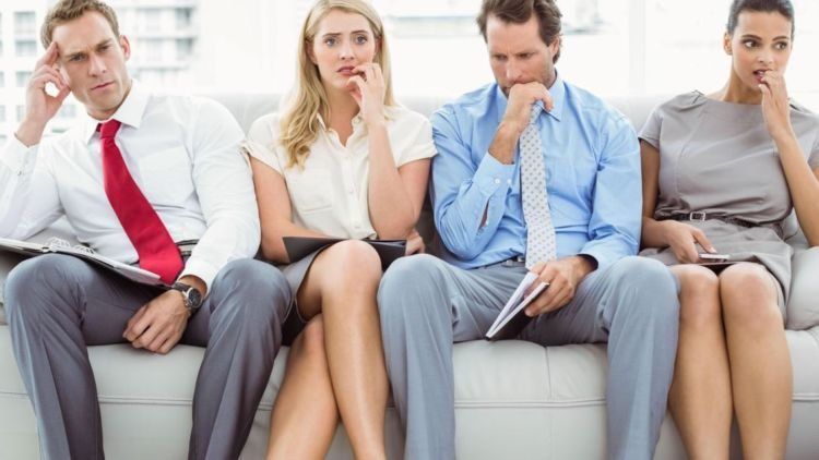 7 Bahasa Tubuh Yang Harus Dihindari Saat Wawancara Kerja Perusahaan Manapun Nggak Akan Menyukainya