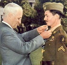 Banyak sifat yang diteladani dari Desmond Doss yang meraih penghargaan Medal of Honor dari pemerintah Amerika Serikat