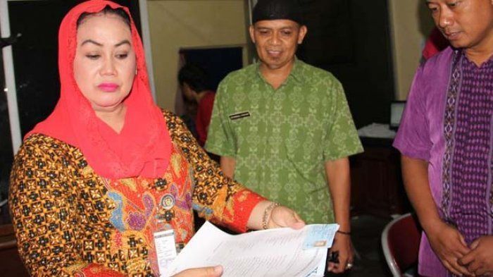 bupati-klaten-sri-hartini_4_20161230_161819