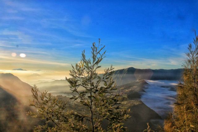 Nggak akan bosen liburan di Bromo