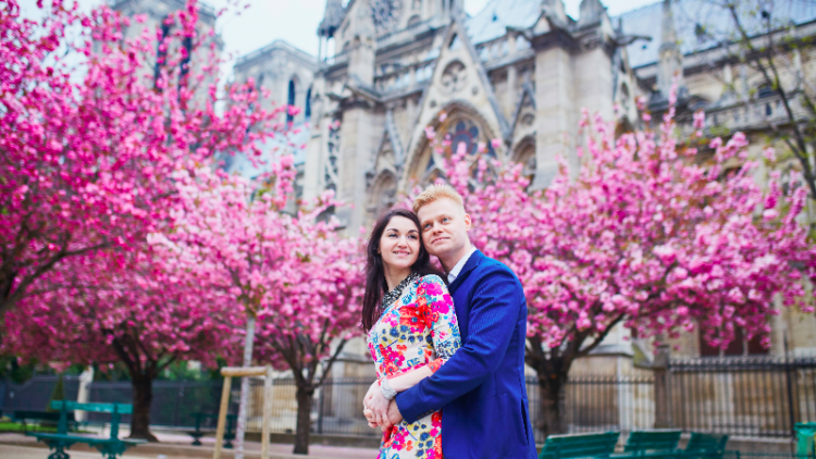 7 Alasan Konkret Kenapa Kamu Harus Tetap Ngirim Kartu 