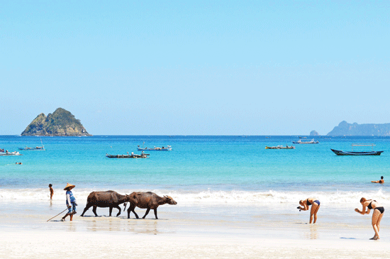 Ternyata Ada Pulau Terlarang di Lombok. Mitosnya, Semua 