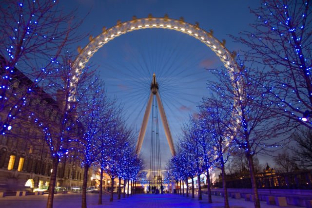London Eye at night