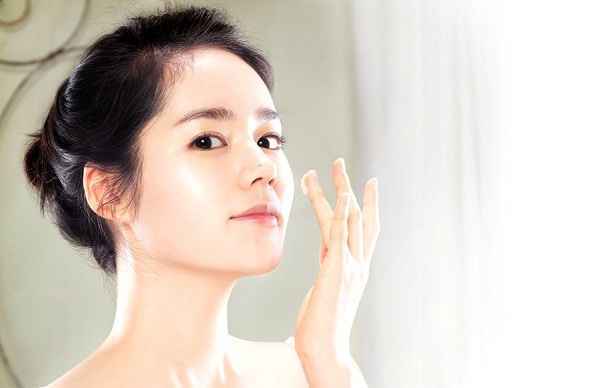 putih mulus dengan skincare