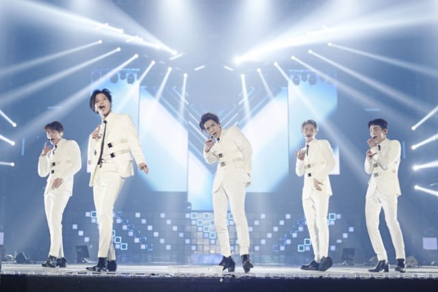 SHINee "The King of Live Performance"