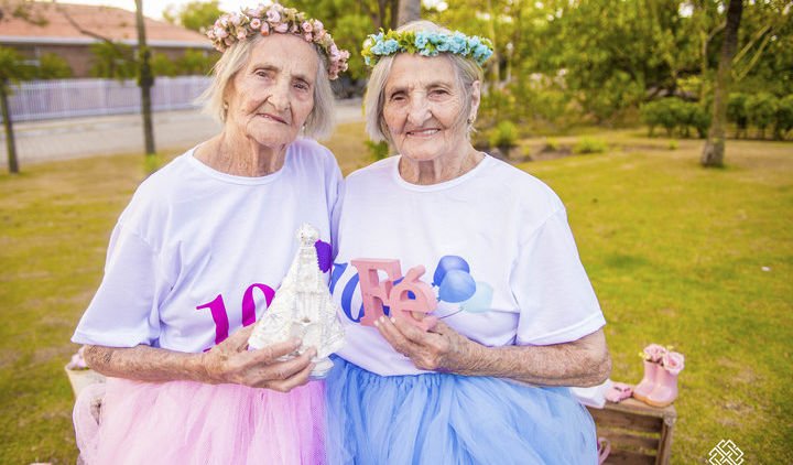 11 Potret "Anak Kembar" Ketika Mereka Sudah Bukan Kanak-Kanak Lagi