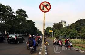 melanggar lantas
