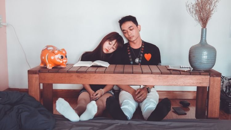 Dekat Tapi Nggak Jadian Inilah 6 Alasan Kenapa Kamu Susah Move On Dari Dia Sampai Sekarang Dekat Tapi Nggak Jadian Inilah 6 Alasan Kenapa Kamu Susah Move On Dari Dia Sampai Sekarang