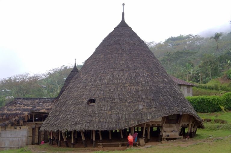 Sensasi Menginap di Negeri Dongeng Wae Rebo, Flores. Begini Panduan