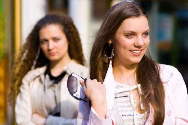 6 Alasan Rasa Iri Dan Benci Itu Bisa Curi Kekuatan Mental Nggak Percaya Yuk Buktikan 6 Alasan Rasa Iri Dan Benci Itu Bisa Curi Kekuatan Mental Nggak Percaya Yuk Buktikan