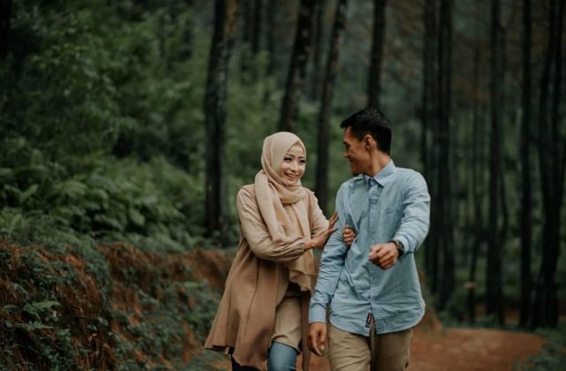 Melepas Lajang