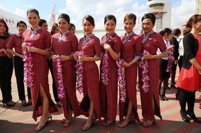 10+ Syarat Menjadi Pramugari di Indonesia dan Berbagai Maskapai Dunia. Cek Dulu Nih