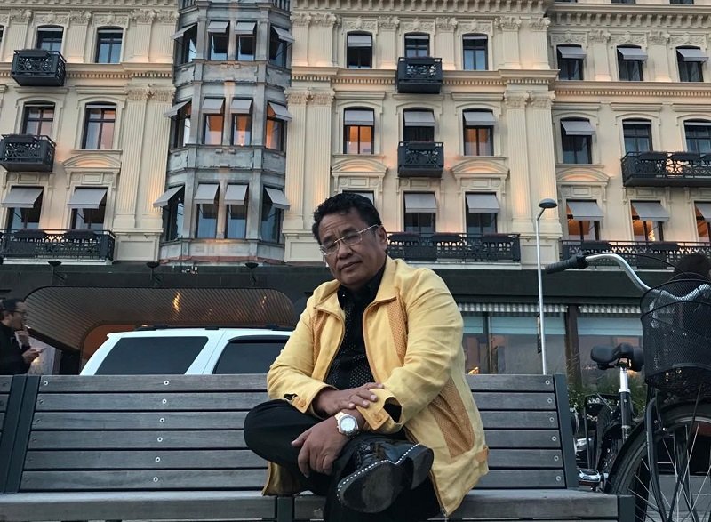 Hotman Paris Ditahan Polisi Di Italia Karena Membawa Uang Terlalu Banyak Orang Kaya Mah Bebas Ya<script async src=