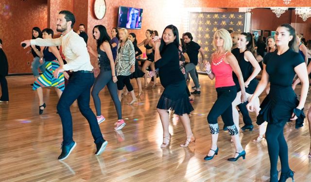 Ikuti Dance Class
