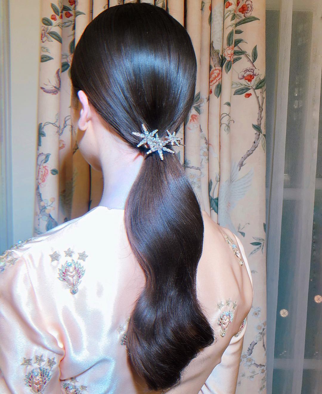 10 Gaya Kuncir Rambut Unik yang Cocok Buat Ngampus Sampai Kondangan