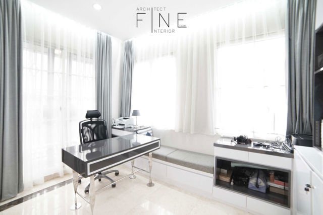 Meja Kerja Kecil, Kelapa Gading Residence di Jakarta Karya Fine Team Studio